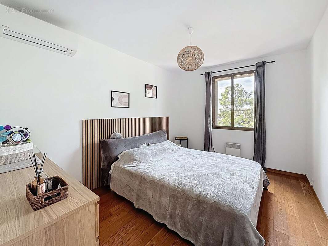 Appartement à VILLENEUVE-LOUBET