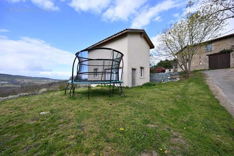 Maison à SOUCIEU-EN-JARREST