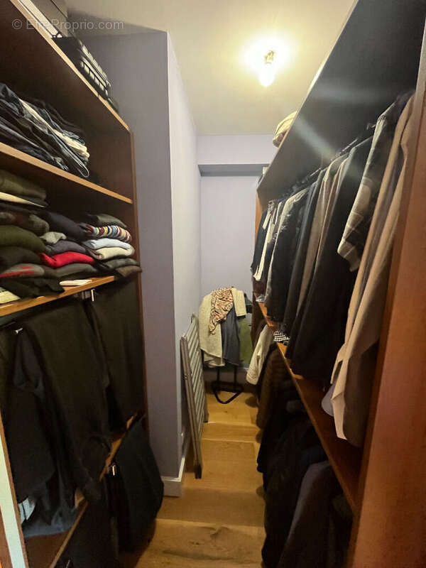 Rare à la vente 5 pièces 160 m² au calme traversant 2 balcons - photo 7
