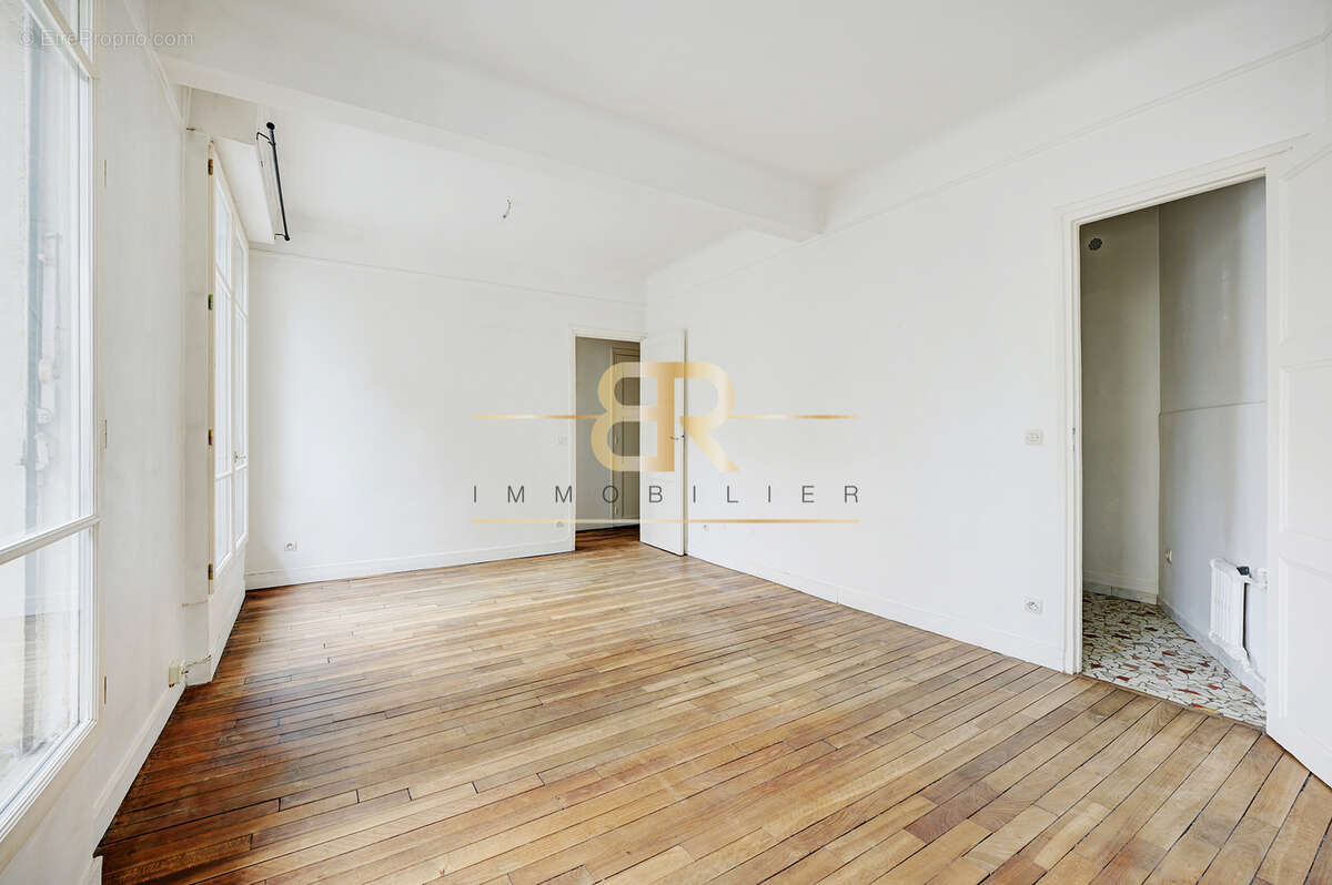 Appartement à PARIS-15E
