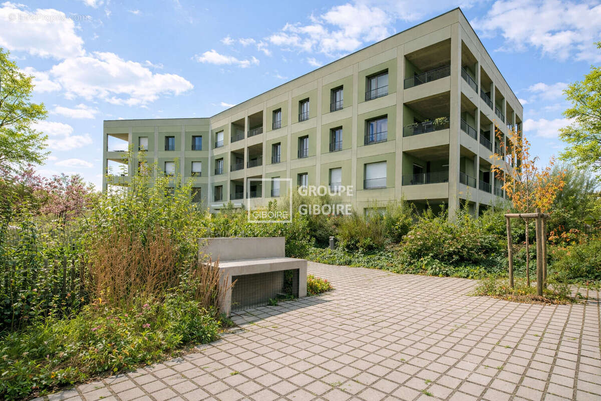 Appartement à VEZIN-LE-COQUET