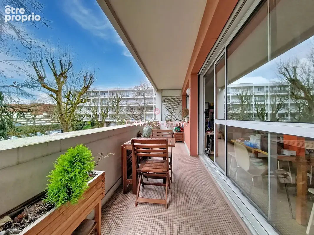 Appartement 89 m² à Garches  - photo 17