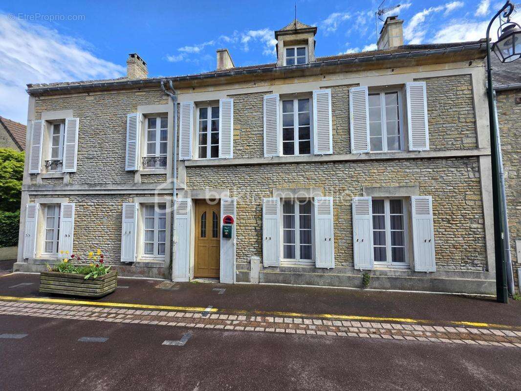 Maison à BERNIERES-SUR-MER
