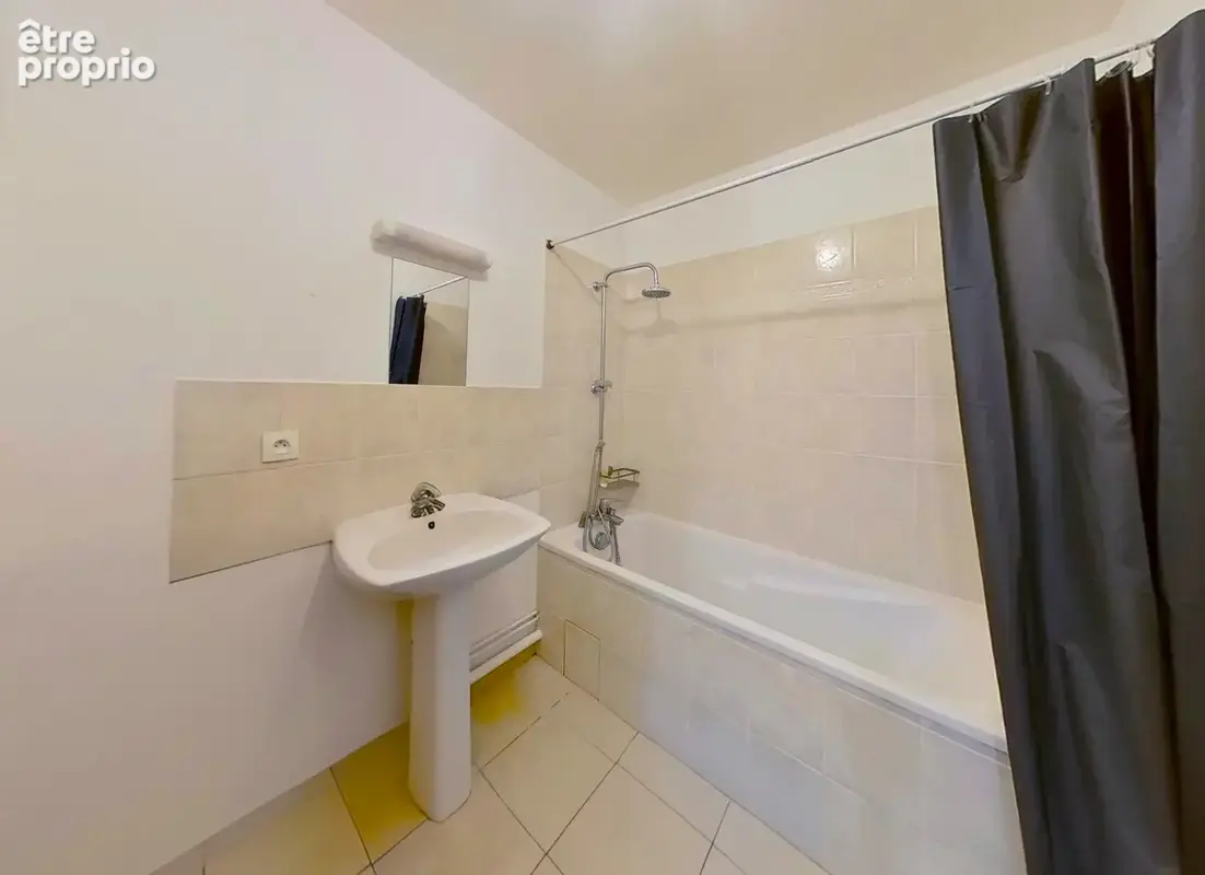 Mathieu appartement 2 pieces a vendre avec cave et parking - photo 6