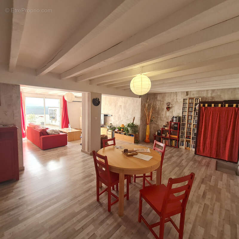 Maison à BOURG-SAINT-BERNARD