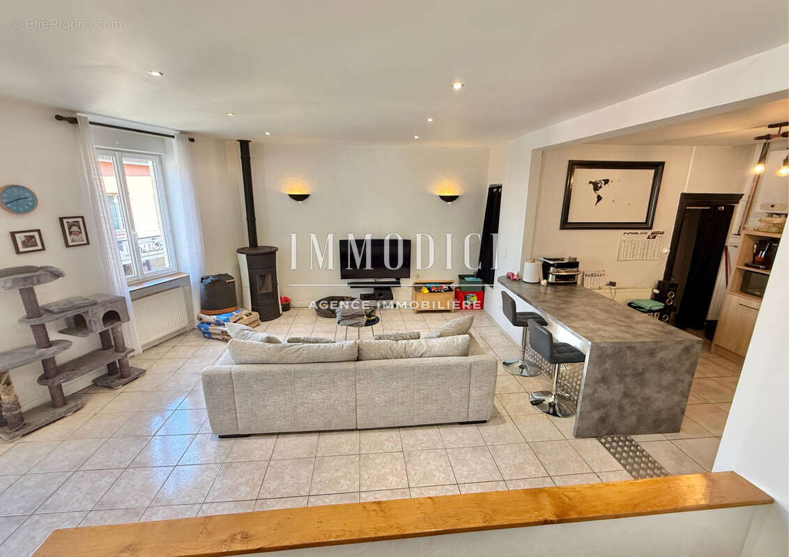Appartement à THOISSEY