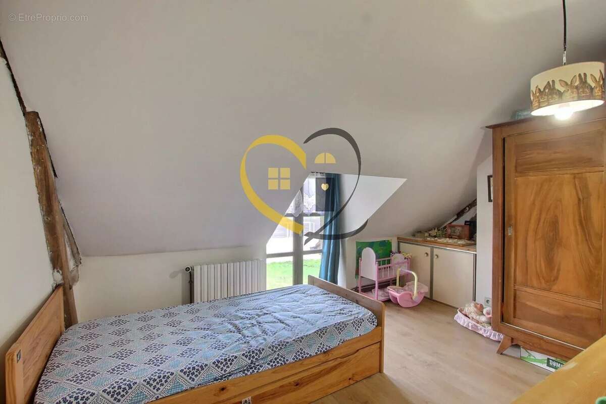 Maison à MEHUN-SUR-YEVRE