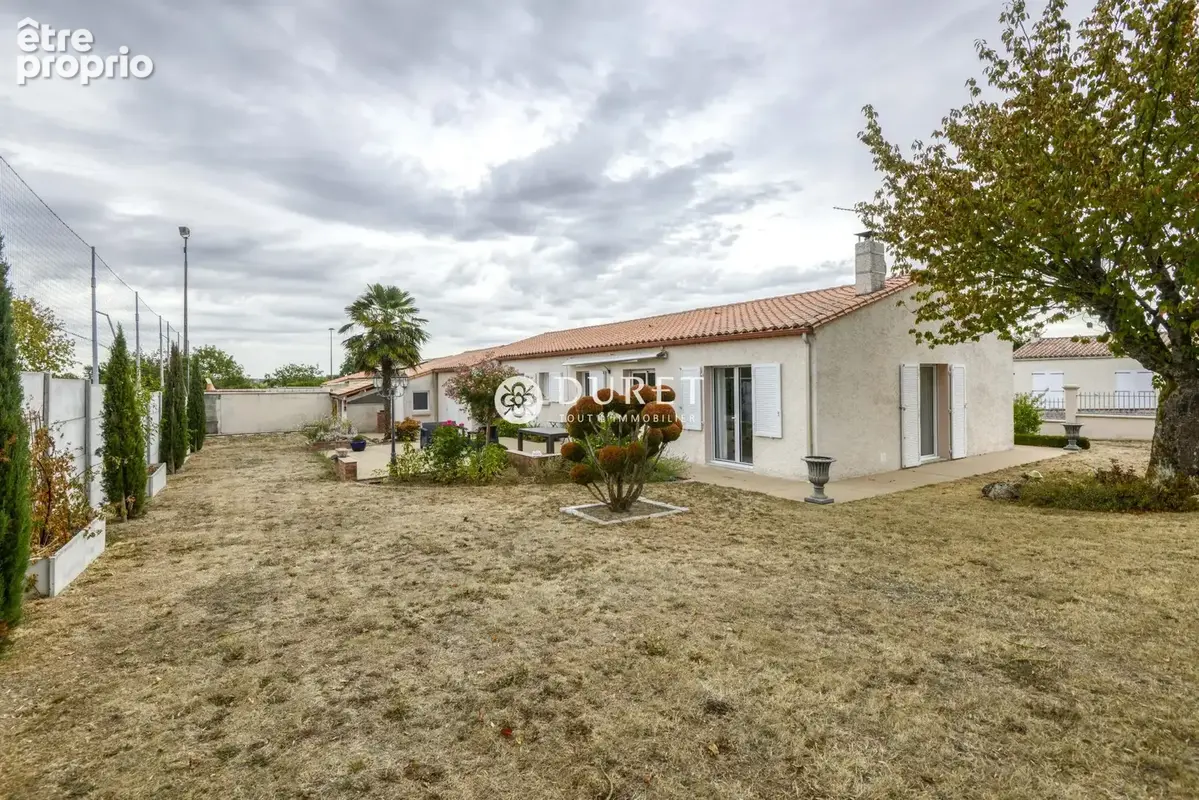 Maison 8 pièces 143 m² à vendre à Cugand (85610) - photo 4
