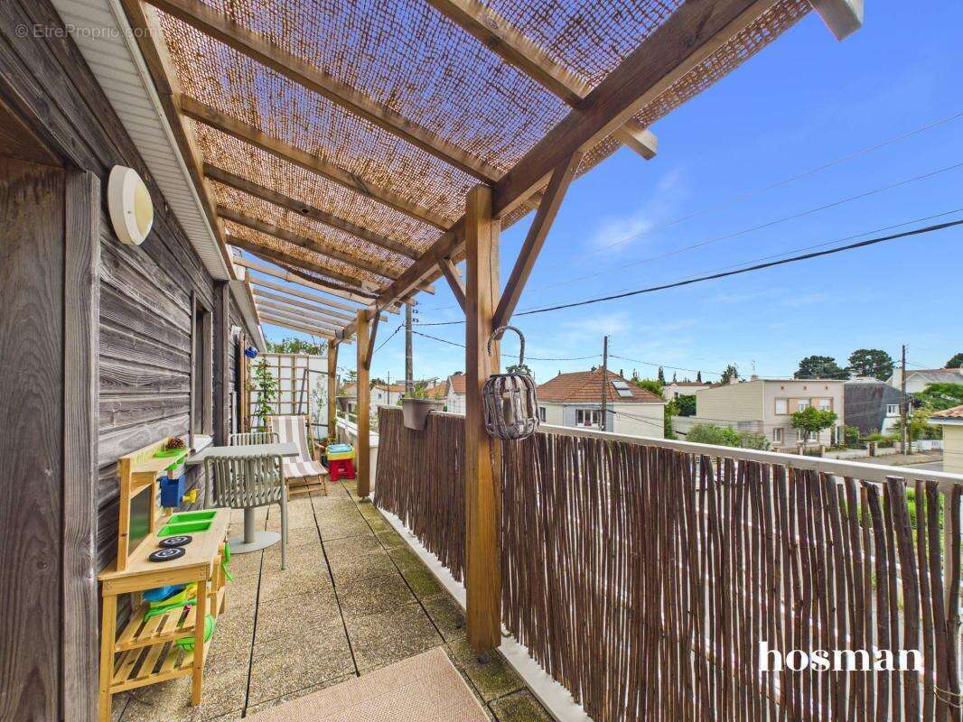 Duplex rénové avec terrasse, parking et ascenseur – Nantes Vieux-Doulon - photo 3