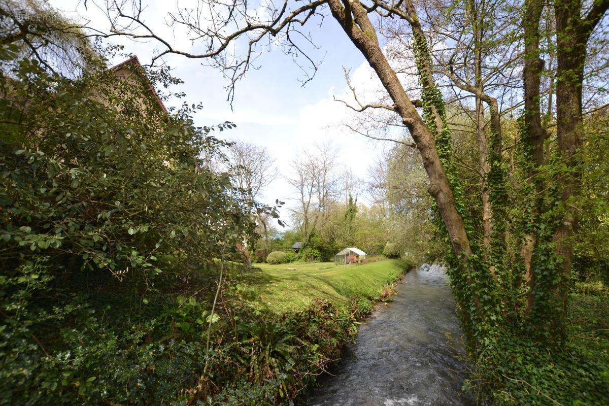 Maison à CANY-BARVILLE