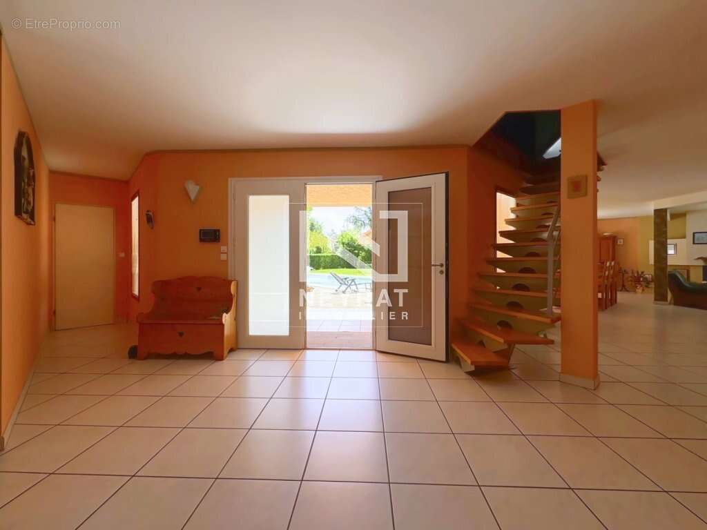 Maison à COUTERNON