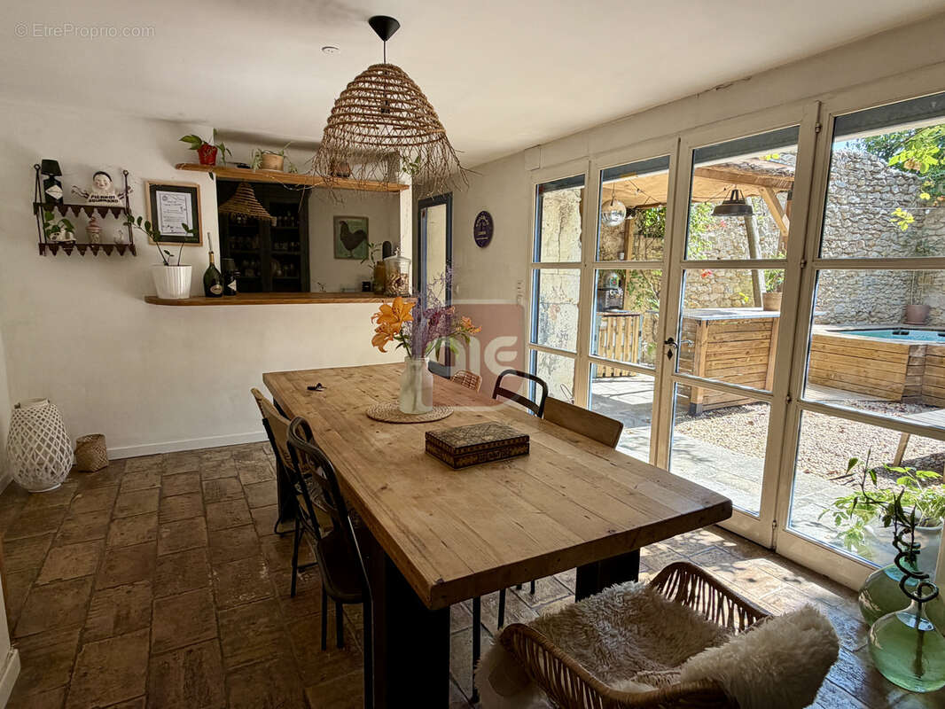 Maison à PRADES-LE-LEZ