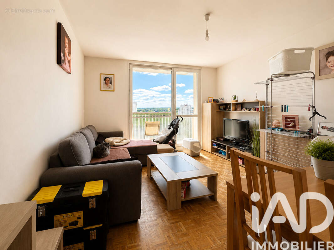 Photo 3 - Appartement à SAINT-ETIENNE-DU-ROUVRAY