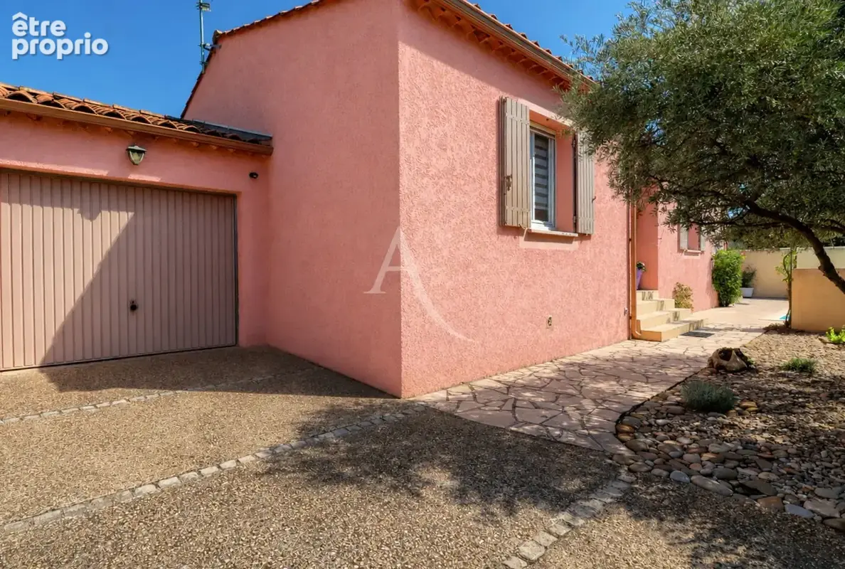 Villa avec piscine jardin paysage et garage au calme absolu - photo 15