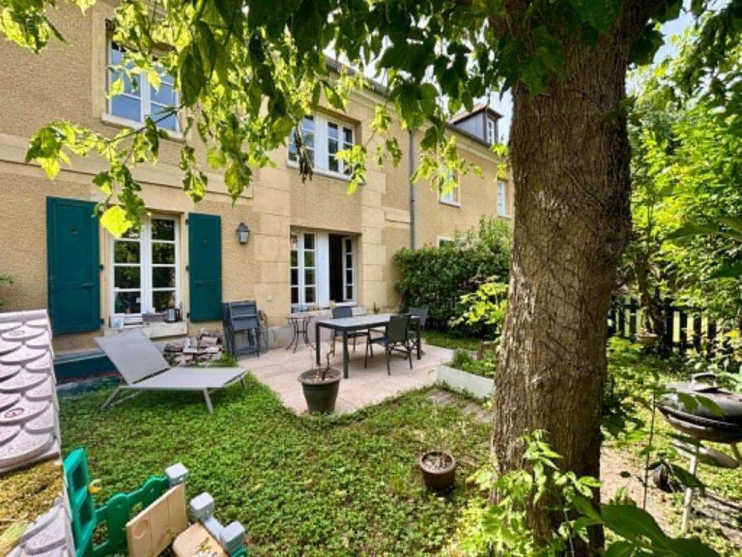 Maison à SAINT-GERMAIN-EN-LAYE