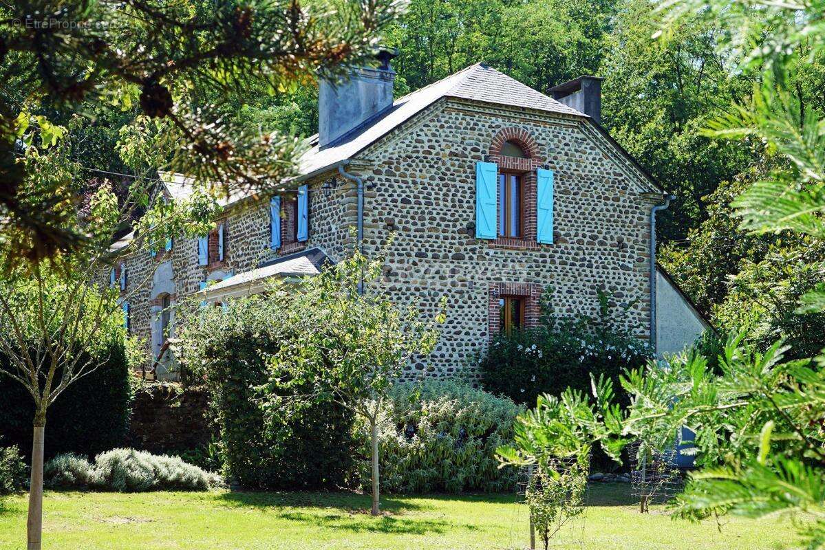 Maison à MORLAAS