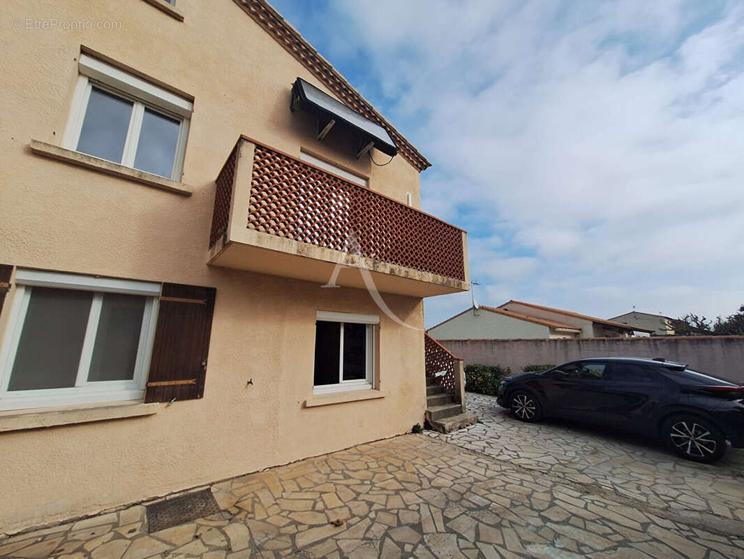 Maison à RODILHAN