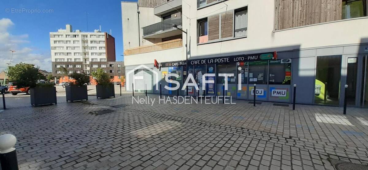 Photo 1 - Commerce à BEUVRAGES