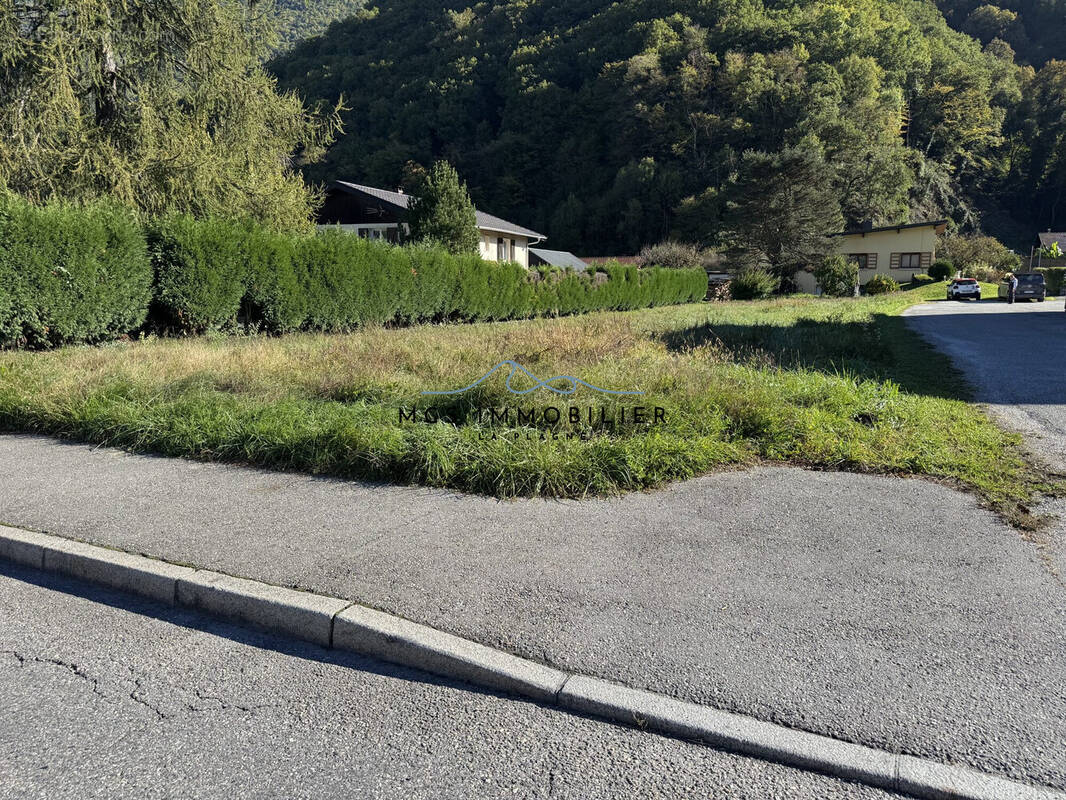 Terrain à LA BATHIE