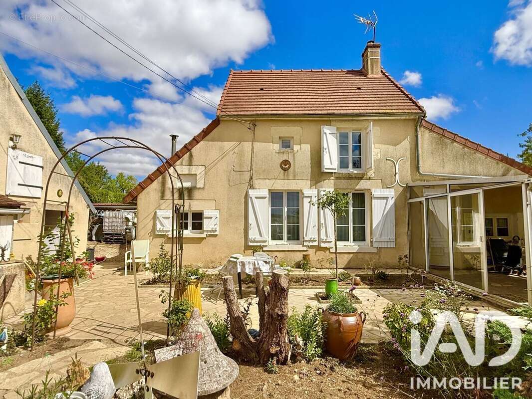 Maison 100 m² à Donzy  - photo 2
