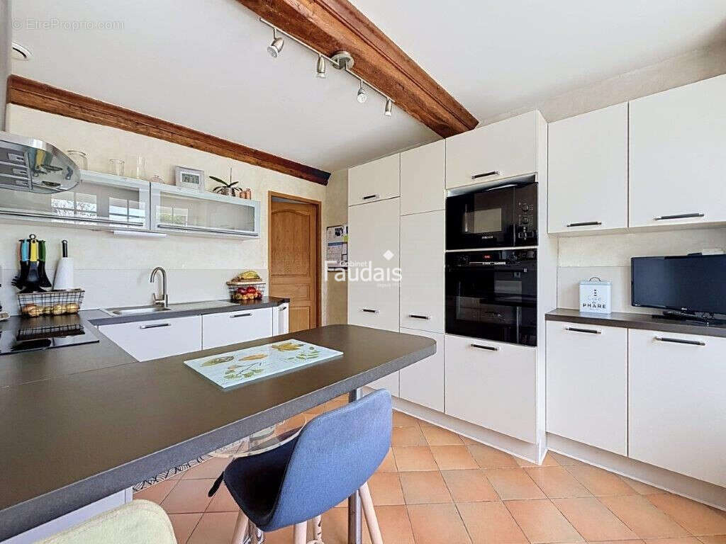 Maison 104 m² à Carentan  - photo 5