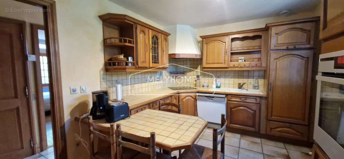 Maison à SAINT-ARNOULT-EN-YVELINES