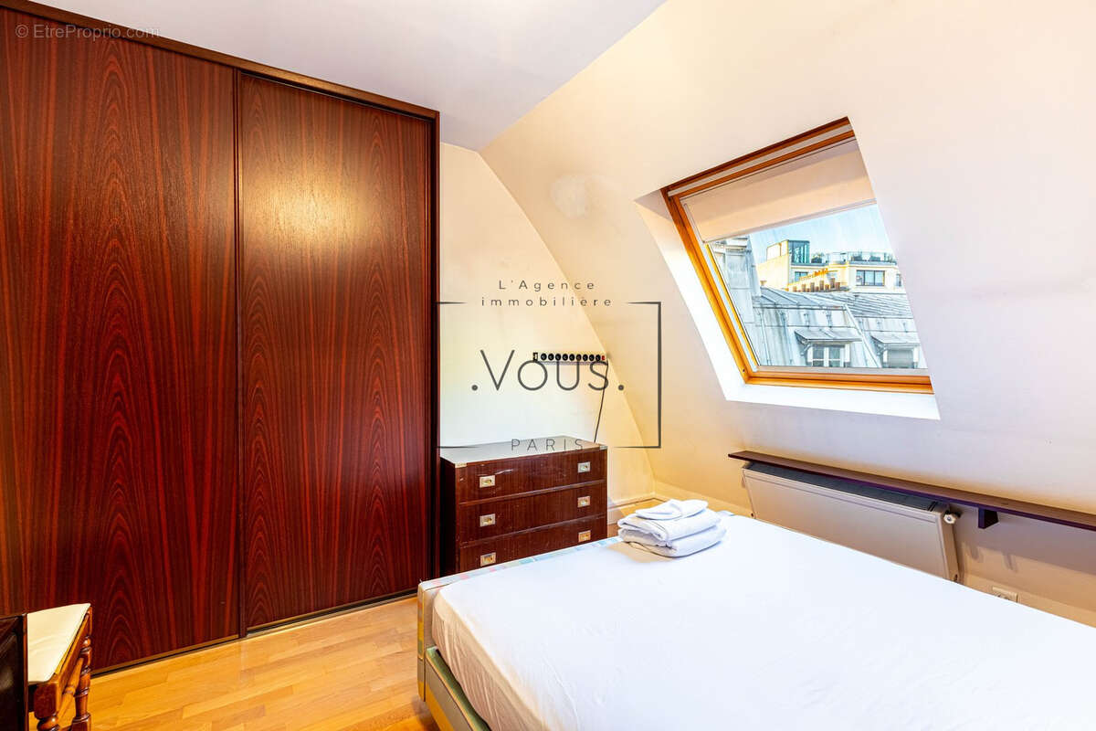 Appartement à PARIS-8E