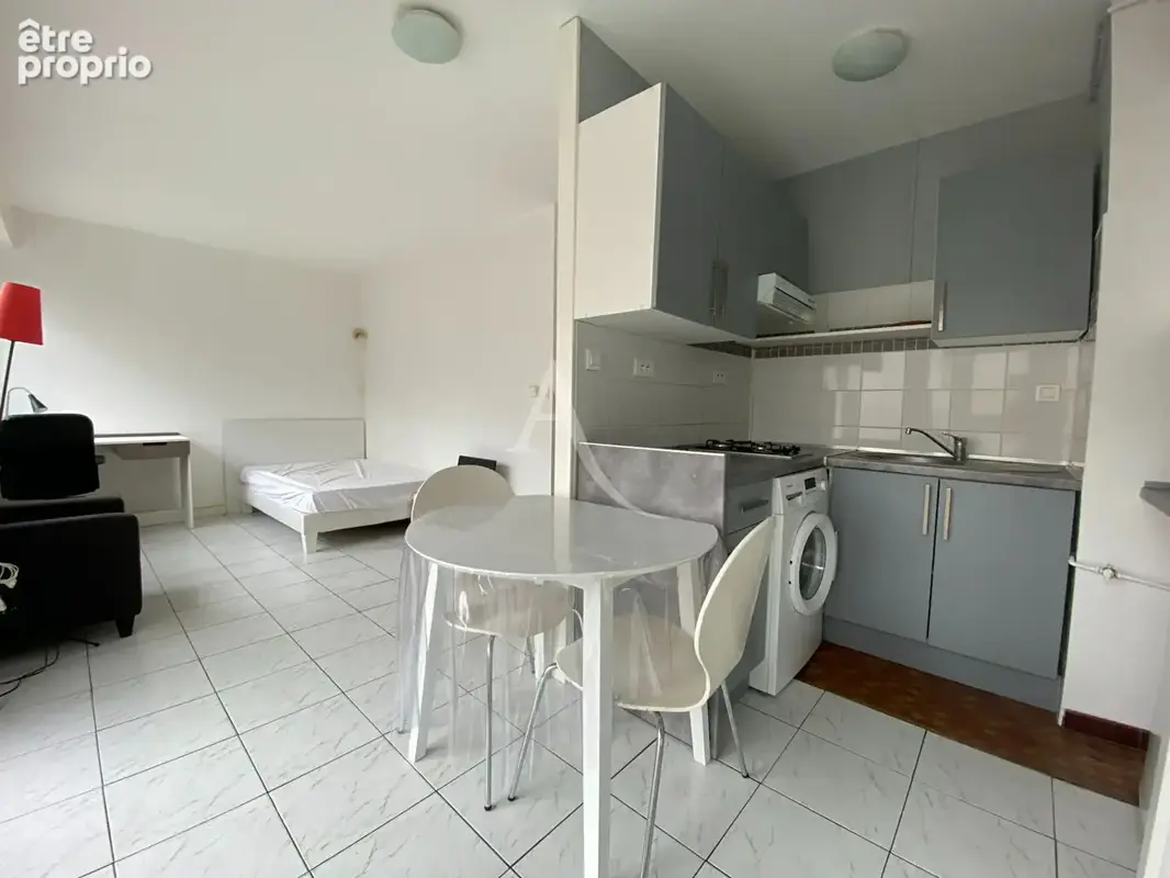 Appartement Bordeaux 1 pièce(s) 26 m2 - photo 2