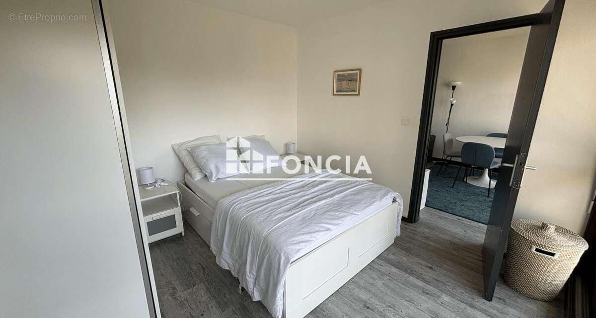 TALENCE, appartement T2 avec grand balcon - photo 5