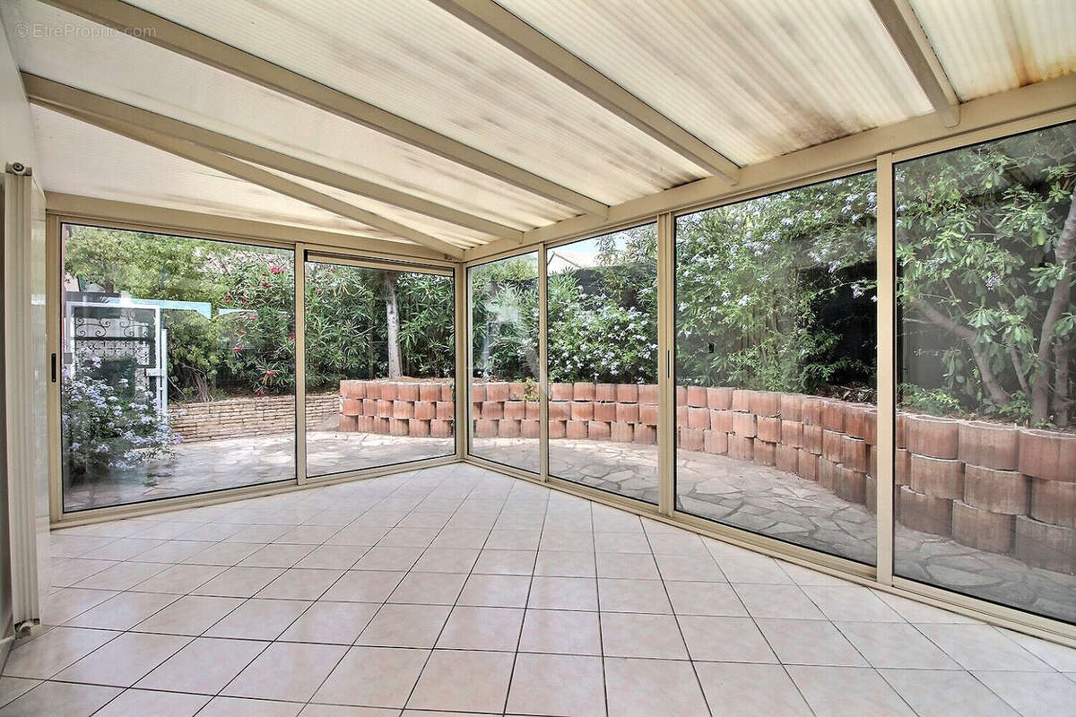 Maison à LA VALETTE-DU-VAR