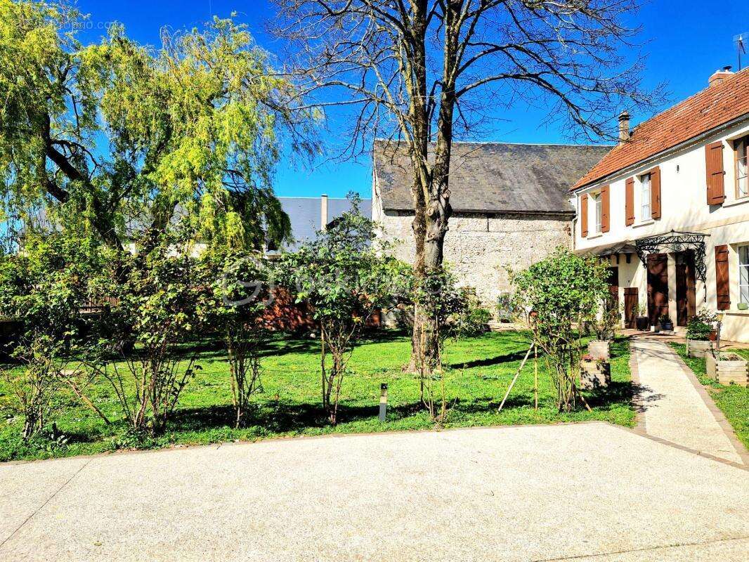 Maison à RAMBOUILLET