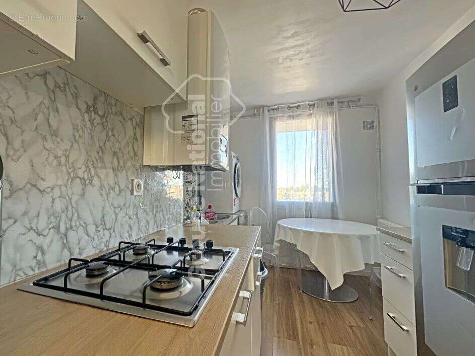 Appartement à LUNEL