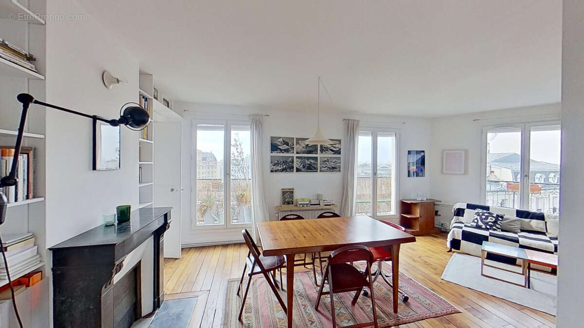Appartement à PARIS-10E