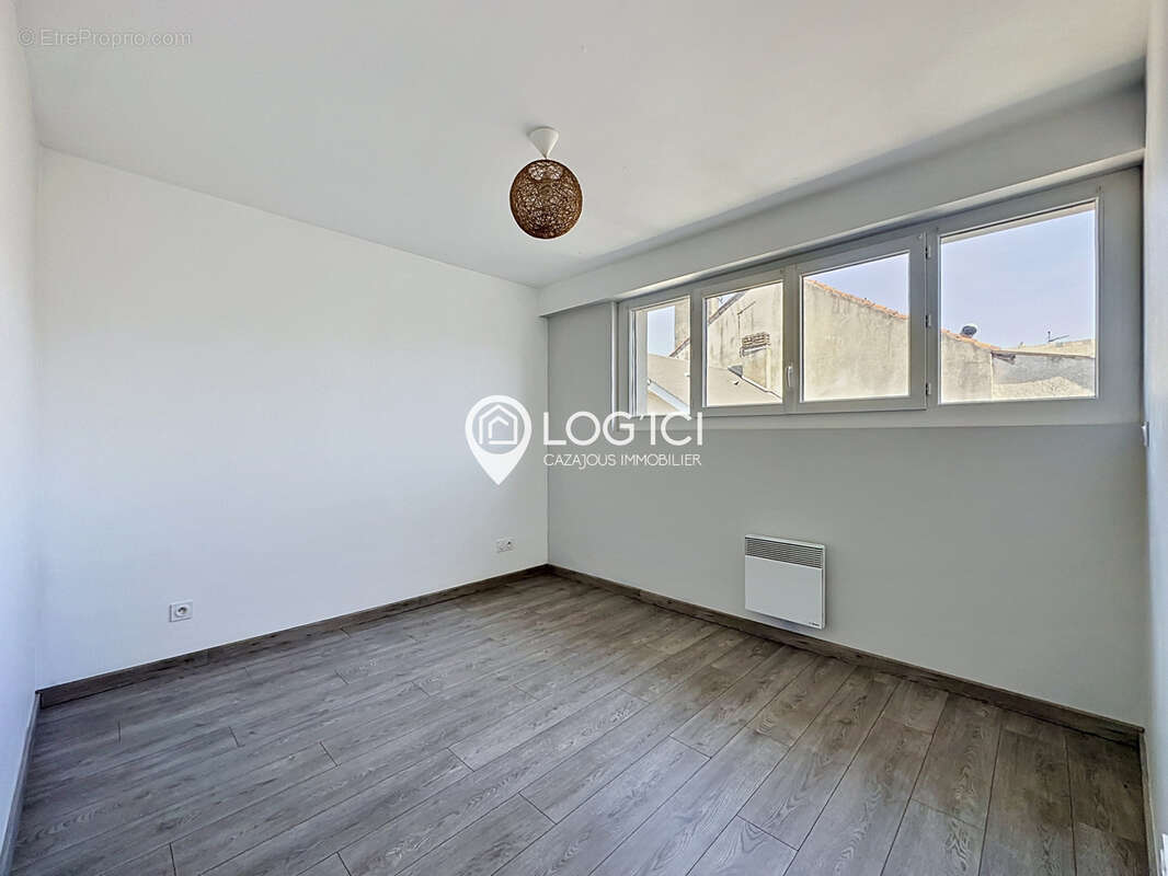 Appartement à NAY