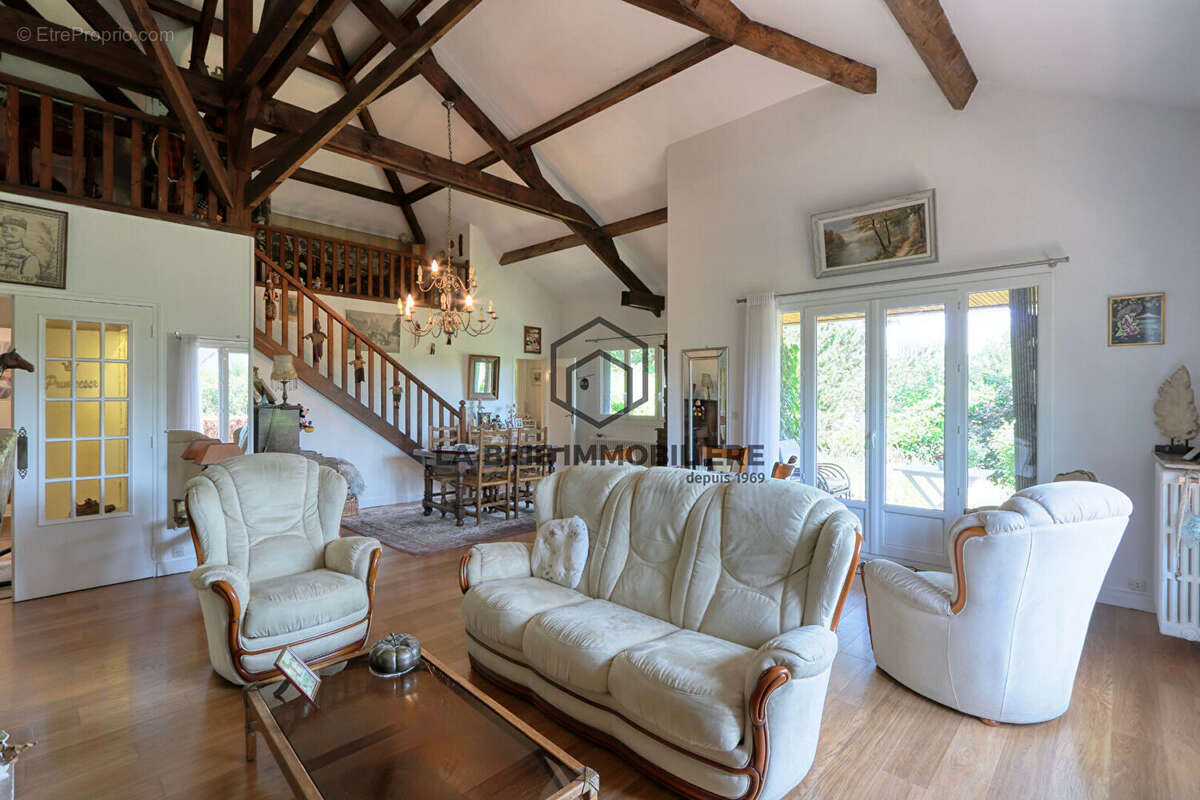 Maison à VILLECRESNES