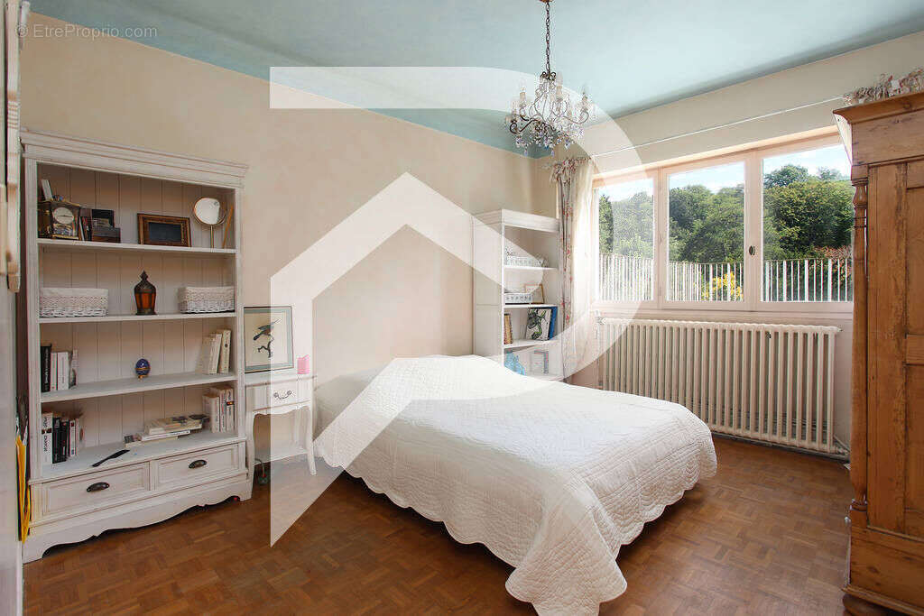 Maison Montlignon 10 pièce(s) 220 m2 - photo 7