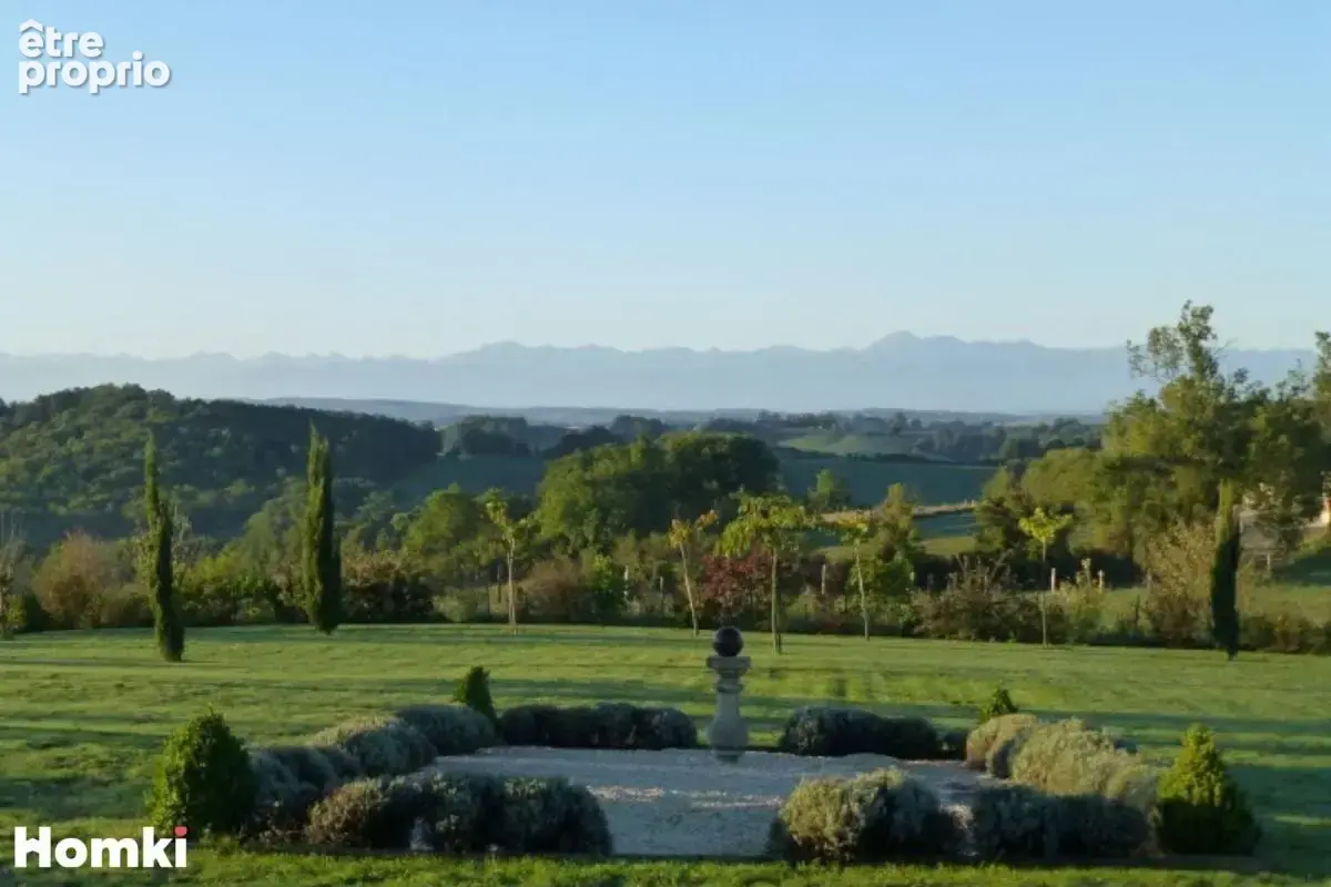 Maison/Villa T6 de 245 m² à Scieurac-et-Flourès 32230 - photo 4