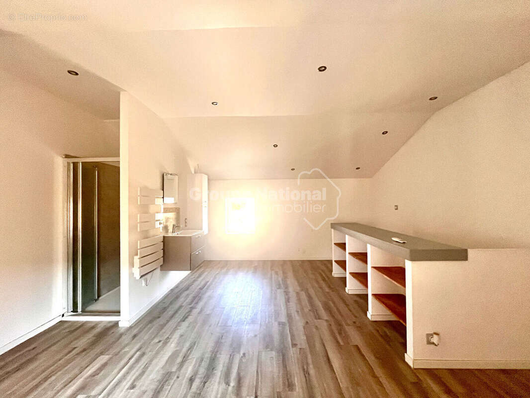Maison 3 chambres avec  cour et dépendances - photo 12