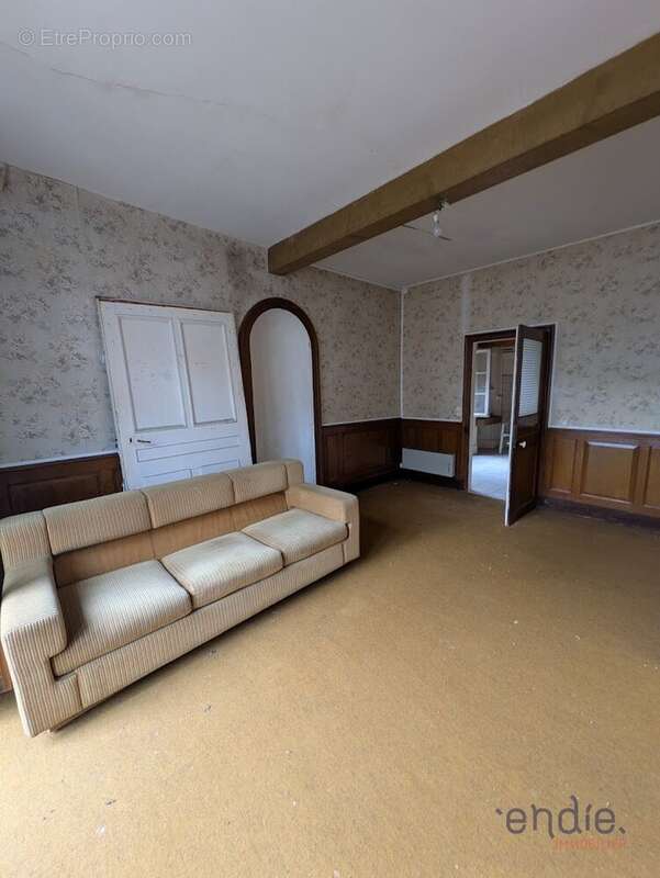 Maison à BUCEY-LES-GY