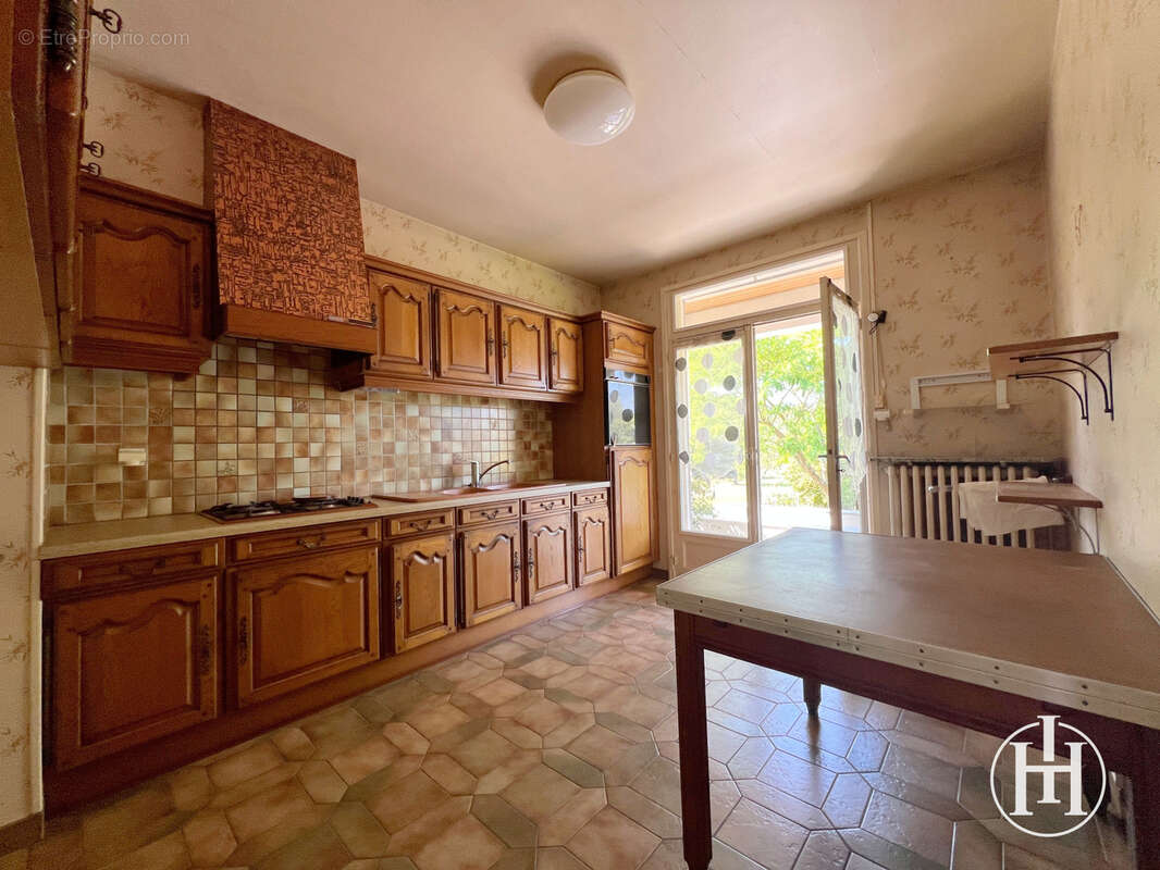 Maison à SAINT-AMAND-MONTROND