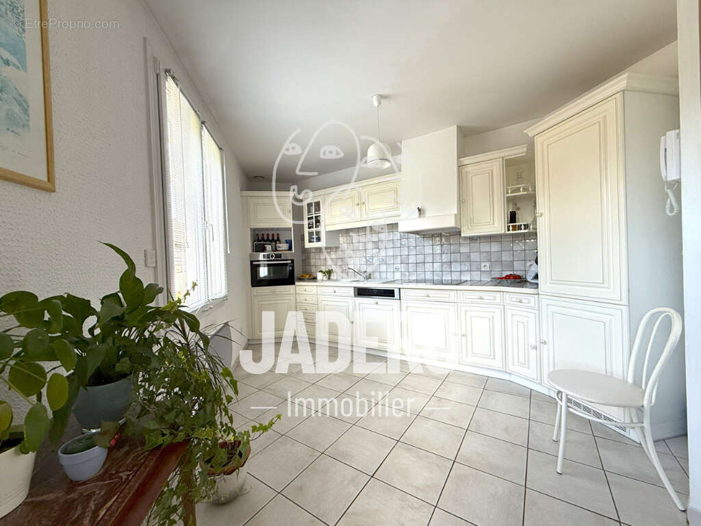 Maison à FRANQUEVILLE-SAINT-PIERRE