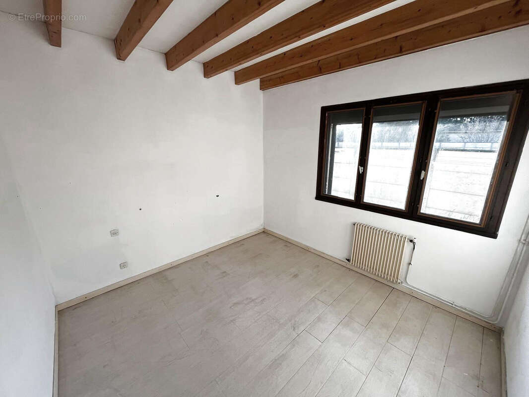 Maison à PAREMPUYRE