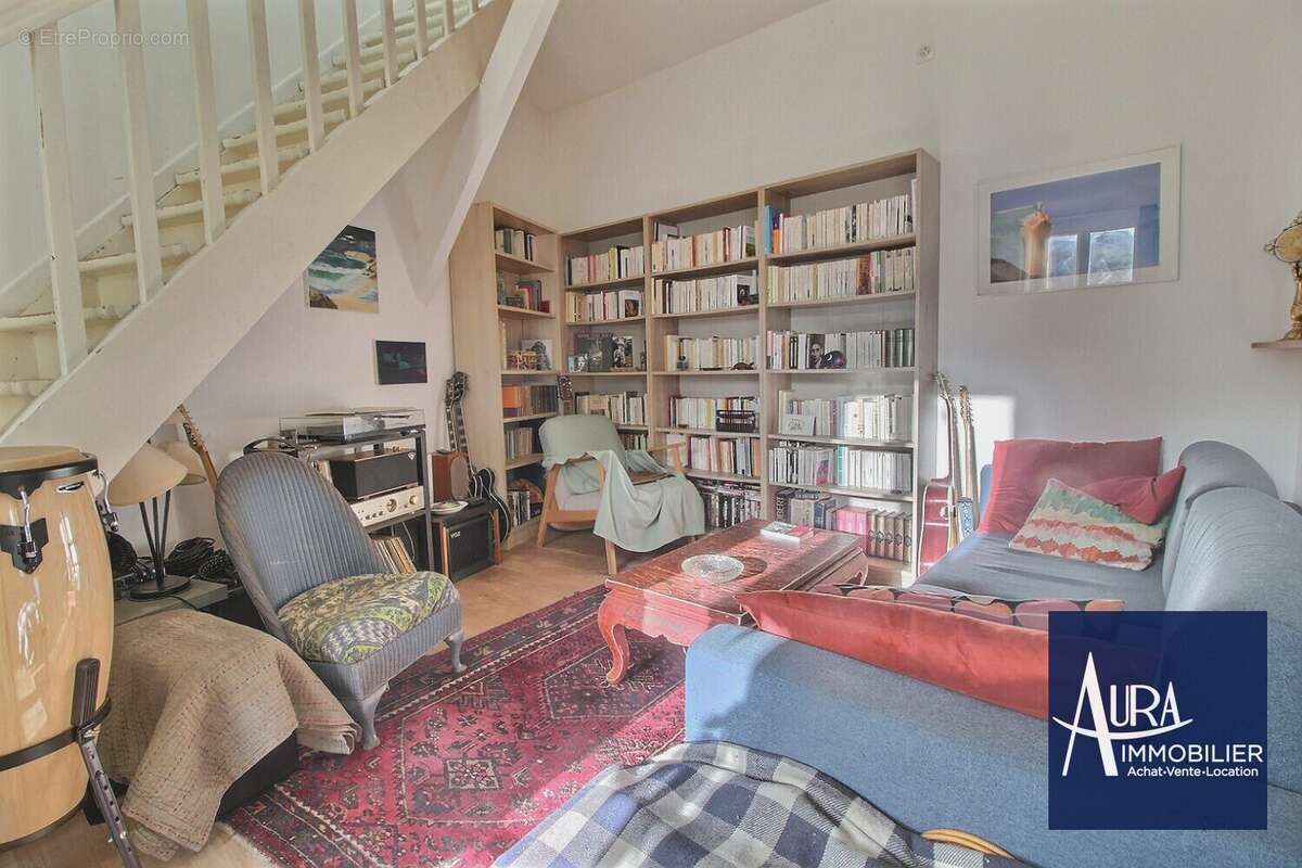 0_0004_1 - Maison à LES LILAS