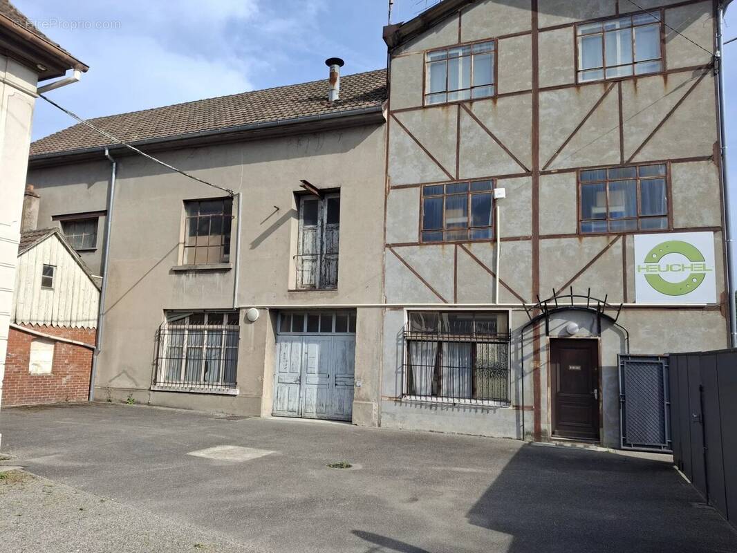 Commerce à BITSCHWILLER-LES-THANN