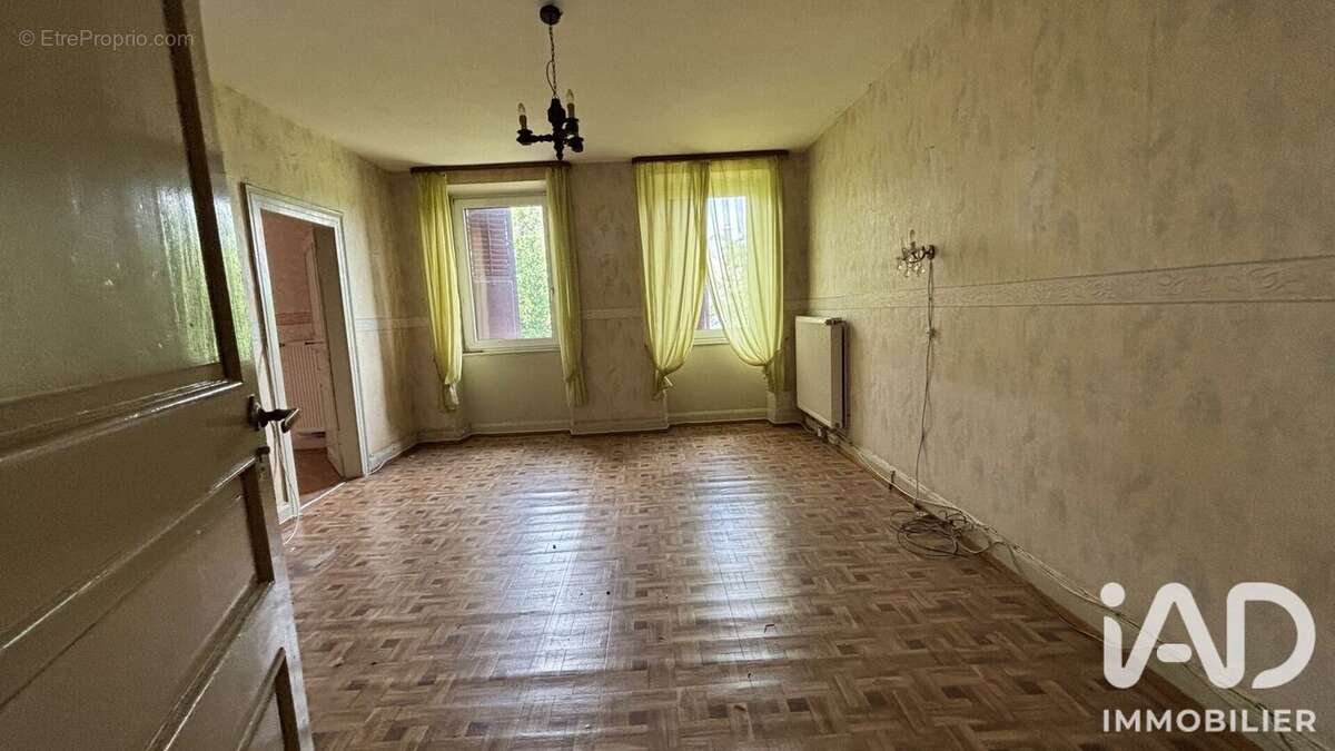 Maison 276 m² à Berling  - photo 7
