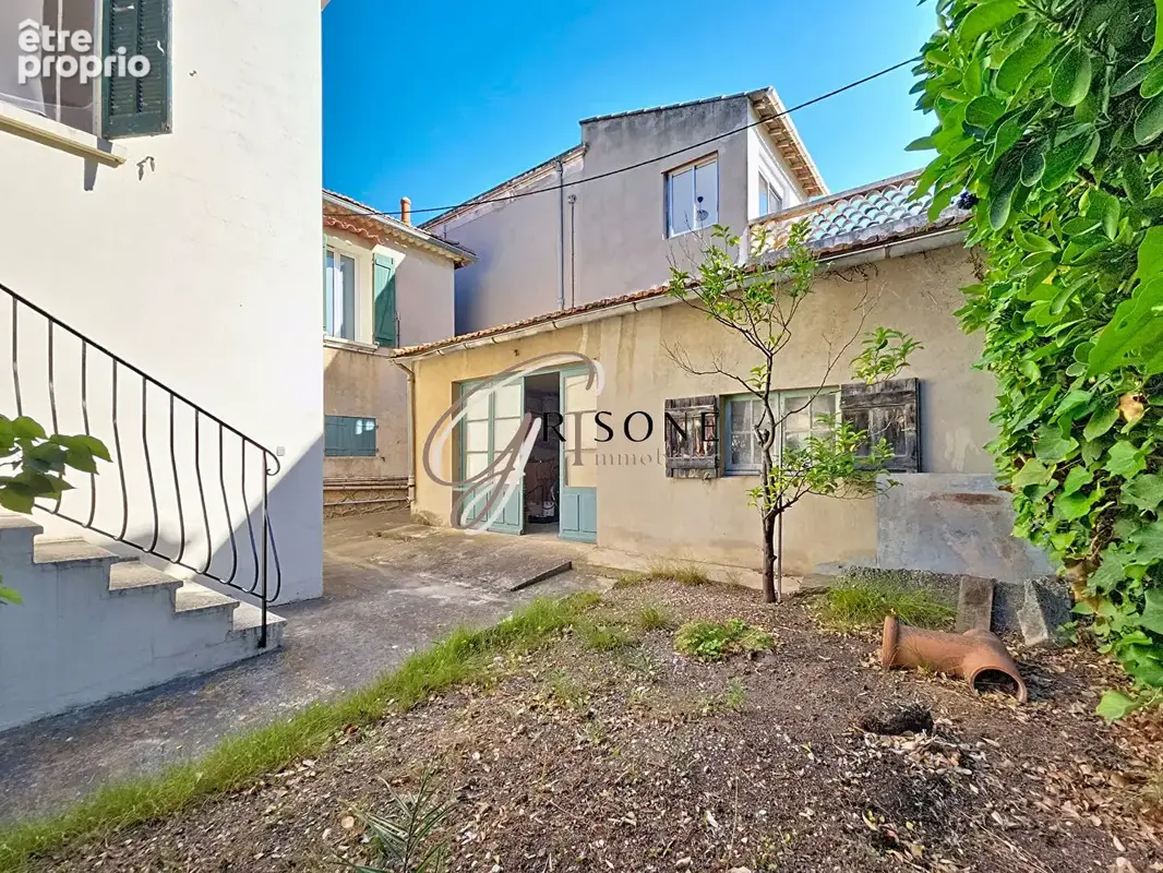 Appartement / Maison de 115 m² à 400m du Port du Brusc à Six-Fours - photo 10