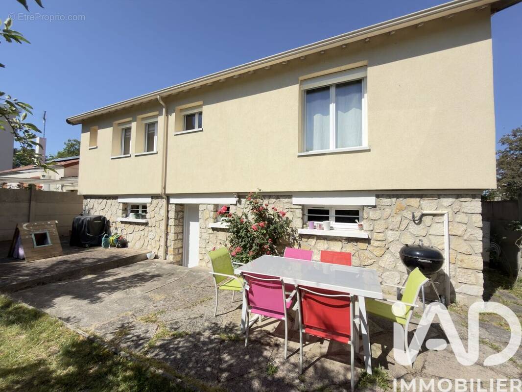 Photo 1 - Maison à LA ROCHETTE