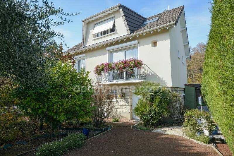 Maison à LIMOURS