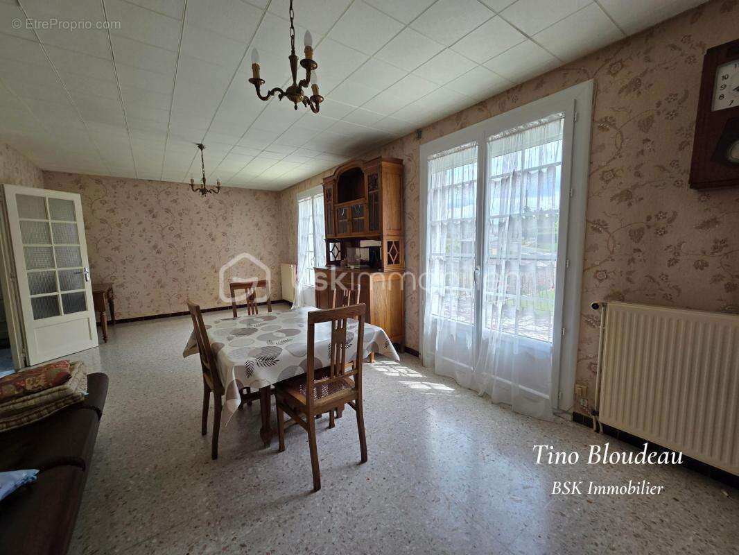 Maison à FRANCUEIL