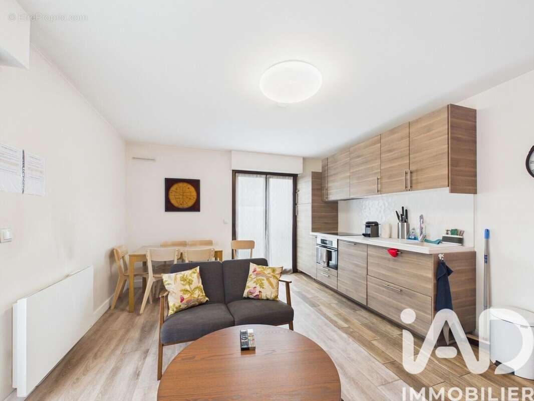 Photo 8 - Appartement à CHOISY-LE-ROI